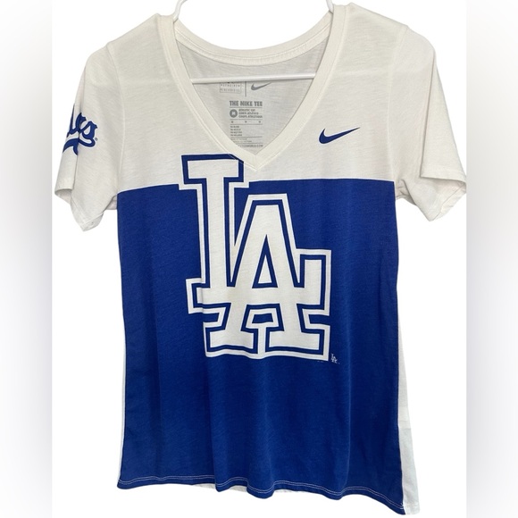NIKE Los Angeles Dodgers World Series Champs💙 Women’s Medium V-Neck Tee Go Blue - Picture 1 of 4